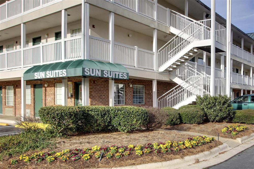 Intown Suites Extended Stay Charlotte Nc -East Independence エクステリア 写真